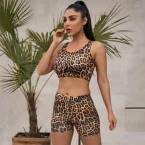 ست نیم‌تنه و شورتک بایکر طرح پلنگی (Leopard)